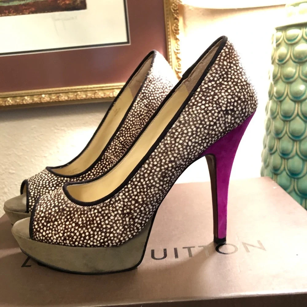 Enzo Angiolini Calf Hair Suede Platform Peep Toe Pumps - Picture 2 of 8